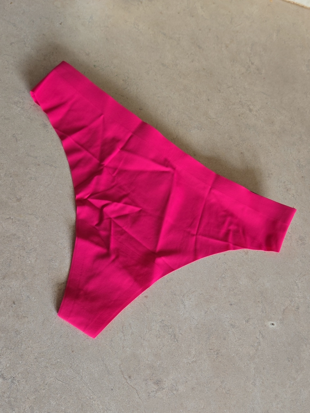 Hot Pink Seamless Thong Panty
